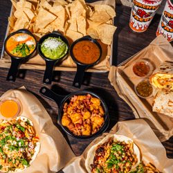 Papos Tacos and Provisions